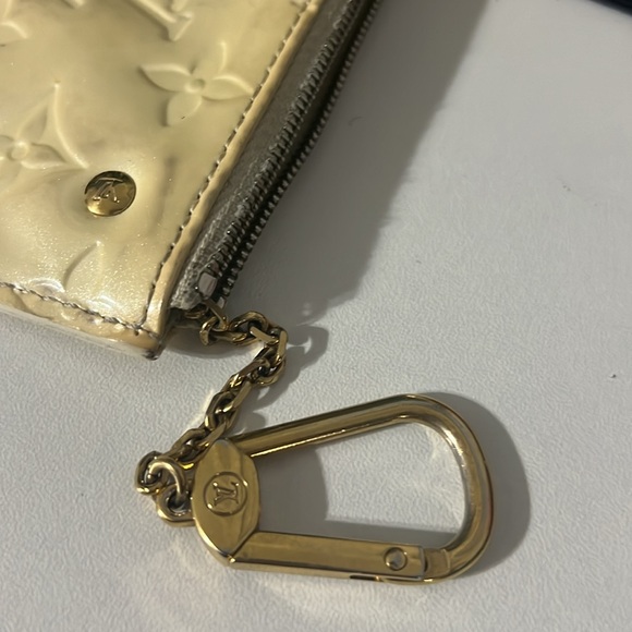 Louis Vuitton authentic VERNIS KEY CLES COIN PURSE - Picture 4 of 8
